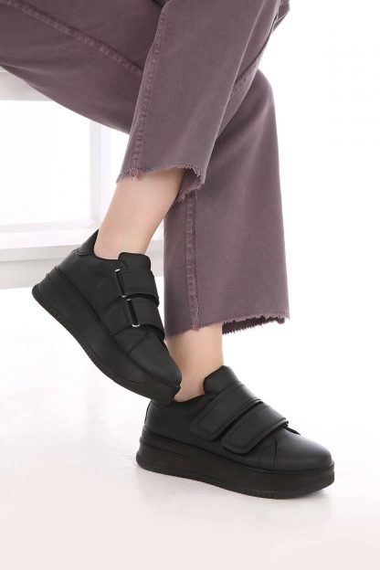 کفش کتانی زنانه مشکی Z00011600066
