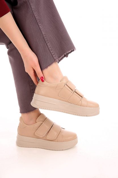 کفش کتانی زنانه بژ Z00011600066