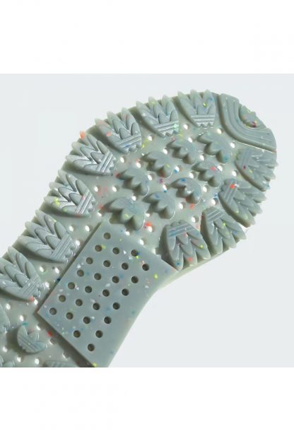 کفش کتانی زنانه خاکستری آدیداس IE9550_10.5812