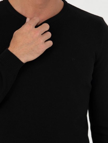 پلیور مردانه یقه گرد جذب سیاه کاشارل