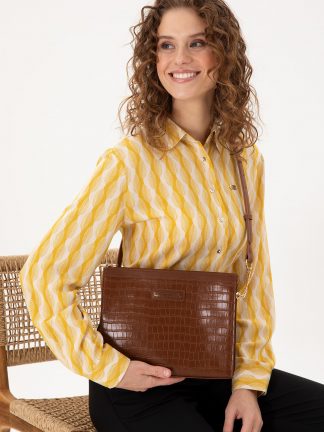 کیف دوشی زنانه قهوه ای یو اس پولو