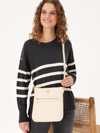 کیف دوشی زنانه کرم یو اس پولو