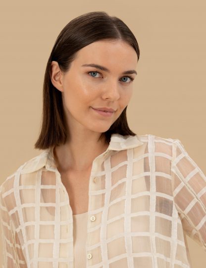 شومیز زنانه کرم پیرکاردین