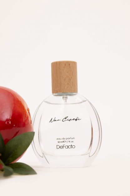عطر زنانه قرمز دفکتو