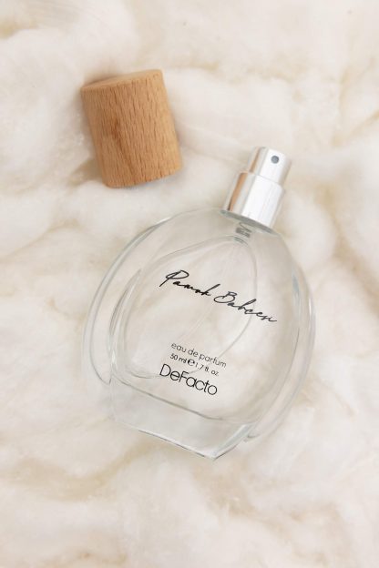 عطر زنانه سفید دفکتو