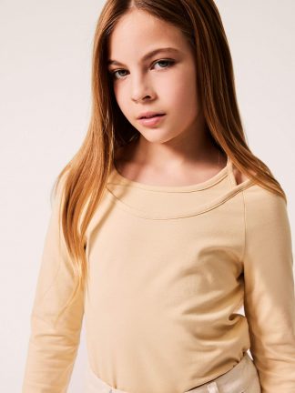 تی شرت دخترانه بژ دفکتو