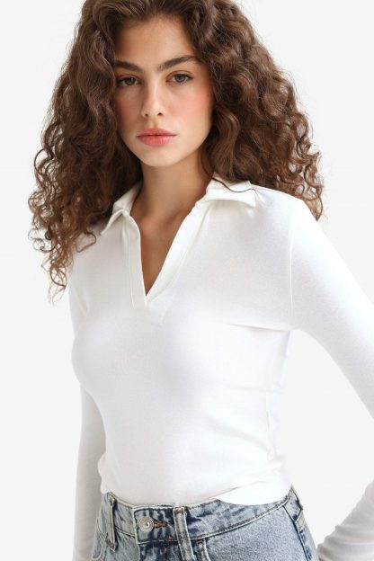 پولوشرت زنانه سفید دفکتو