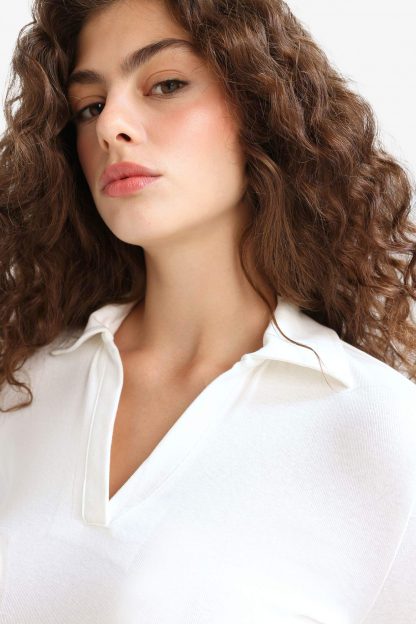 پولوشرت زنانه سفید دفکتو