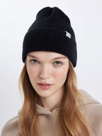 کلاه بافت زنانه مشکی دفکتو