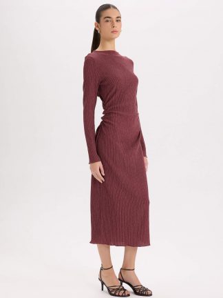 پیراهن زنانه زرشکی دفکتو