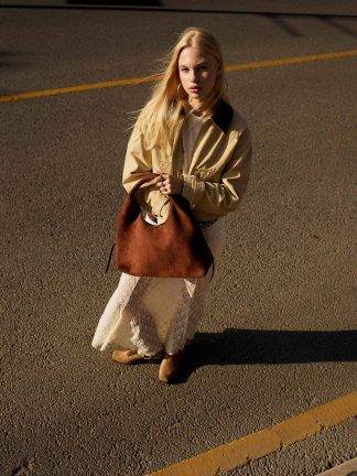 کیف دوشی زنانه قهوه ای تیره دفکتو