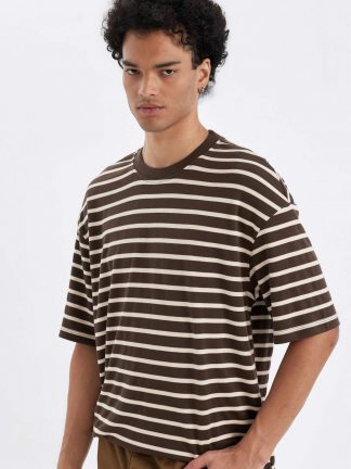 تی شرت مردانه قهوه ای دفکتو تصویر ۱