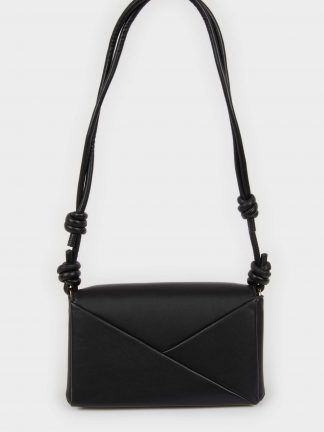 کیف دوشی زنانه مشکی دفکتو تصویر ۱