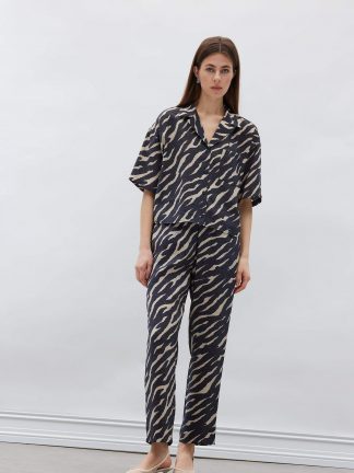 لباس خواب و راحتی زنانه مشکی دفکتو تصویر ۱